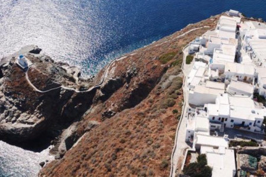 Greece Essentials: Athens, Delphi, Meteora & Sifnos Island 9 Days / 8 Nights