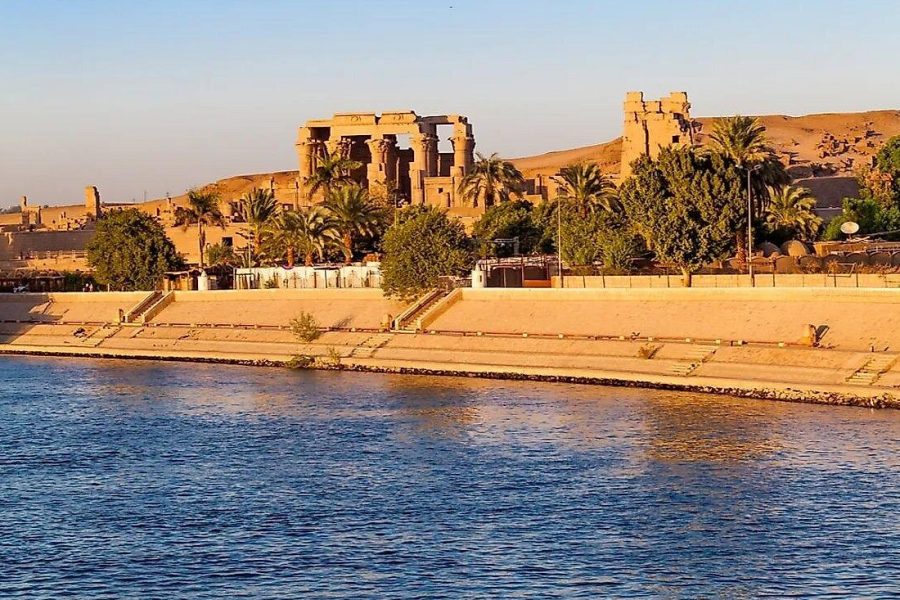Tour Philae Temple and Aswan High Dam in Aswan